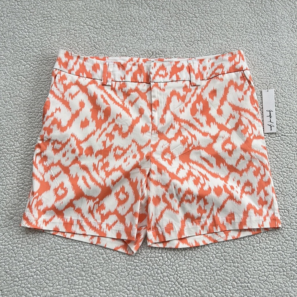 NWT Jennifer and Grace Flat Front Patterned Shorts, Size 14